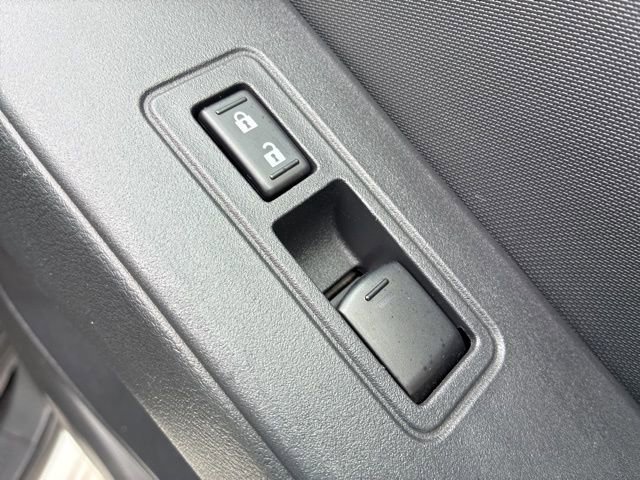 Used 2022 Nissan Frontier S RWD image 18