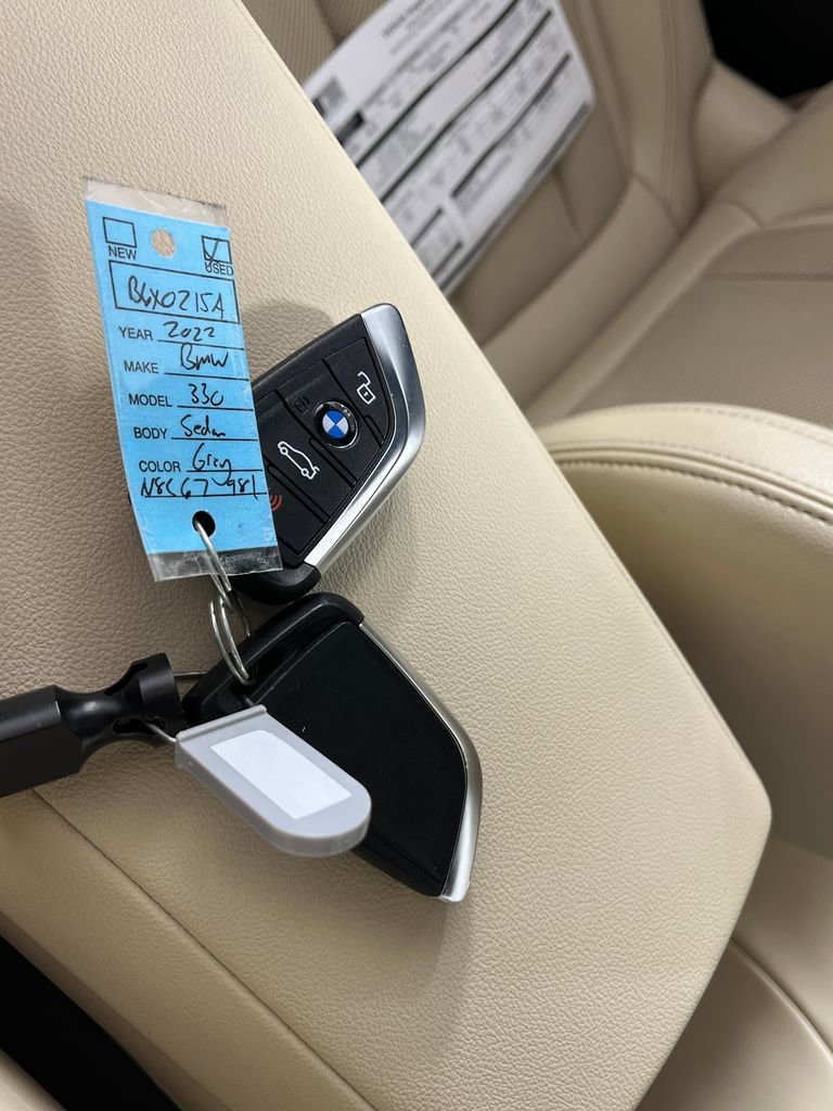 Certified 2022 BMW 330i xDrive Sedan w/ Driving Assistance Package image 30