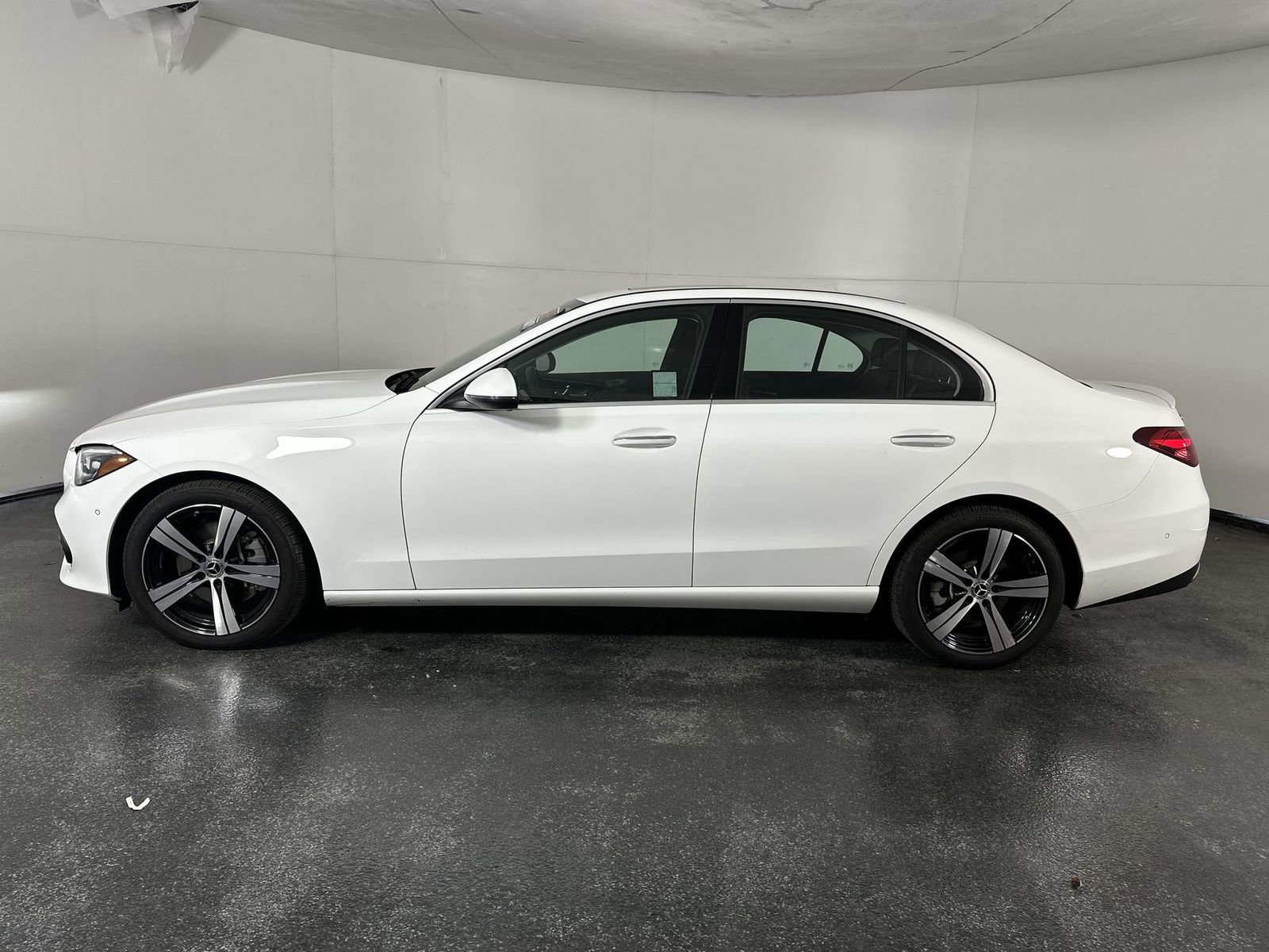 Used 2025 Mercedes-Benz C 300 Sedan image 5