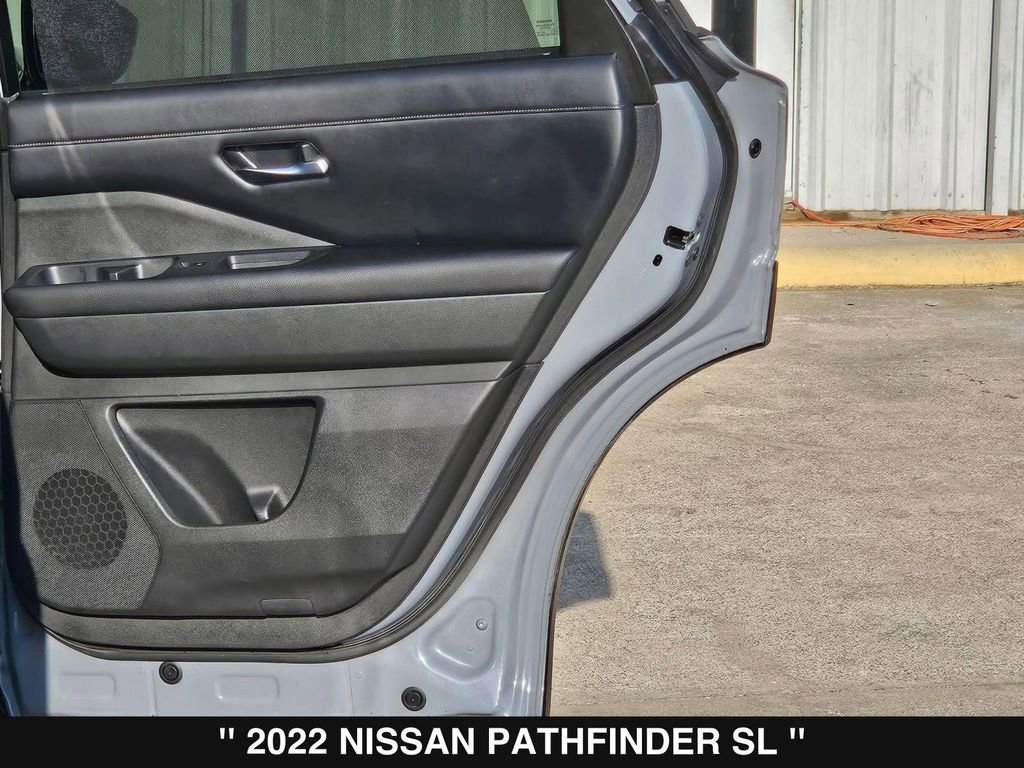 Used 2022 Nissan Pathfinder SL w/ SL Premium Package image 31