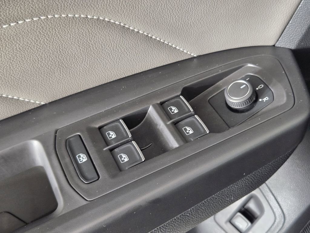 Used 2023 Volkswagen Atlas SE FWD image 24