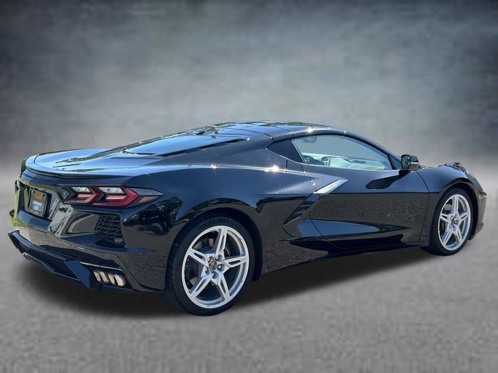 Used 2025 Chevrolet Corvette Stingray Premium Cpe w/ 3LT RWD image 5