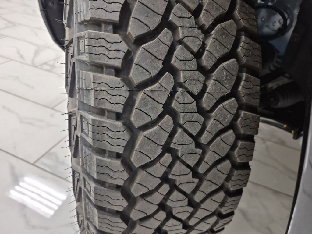 New 2026 GMC Terrain AT4 w/ Technology Package II image 37