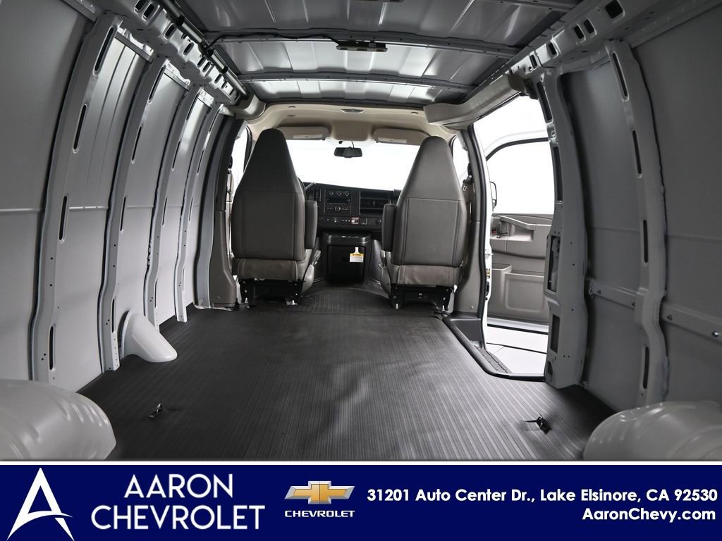 New 2025 Chevrolet Express 3500 Extended w/ Driver Convenience Package image 26