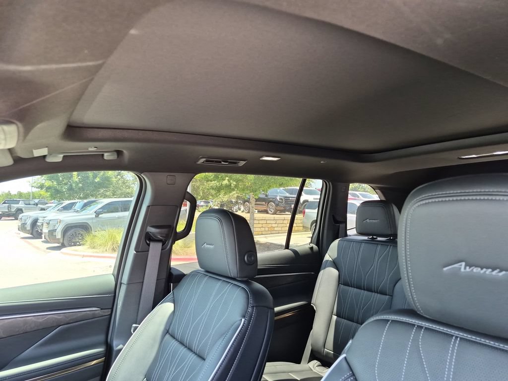 New 2026 Buick Enclave Avenir w/ Super Cruise Package FWD image 30