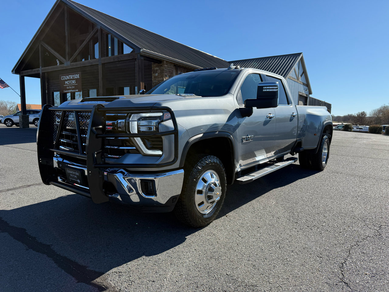Used 2025 Chevrolet Silverado 3500 LTZ w/ LTZ Texas Edition image 11