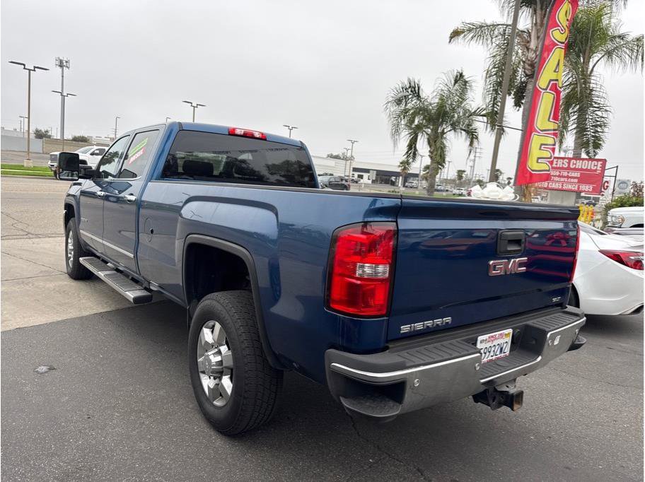 Used 2019 GMC Sierra 2500 SLT w/ Duramax Plus Package AWD/4WD image 7