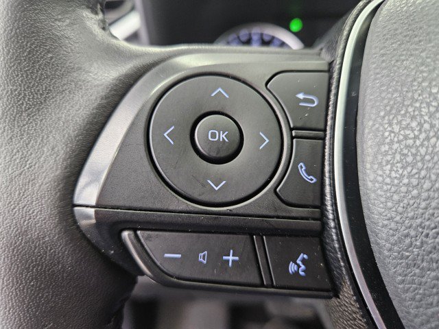 Used 2021 Toyota RAV4 XLE Premium AWD/4WD image 28