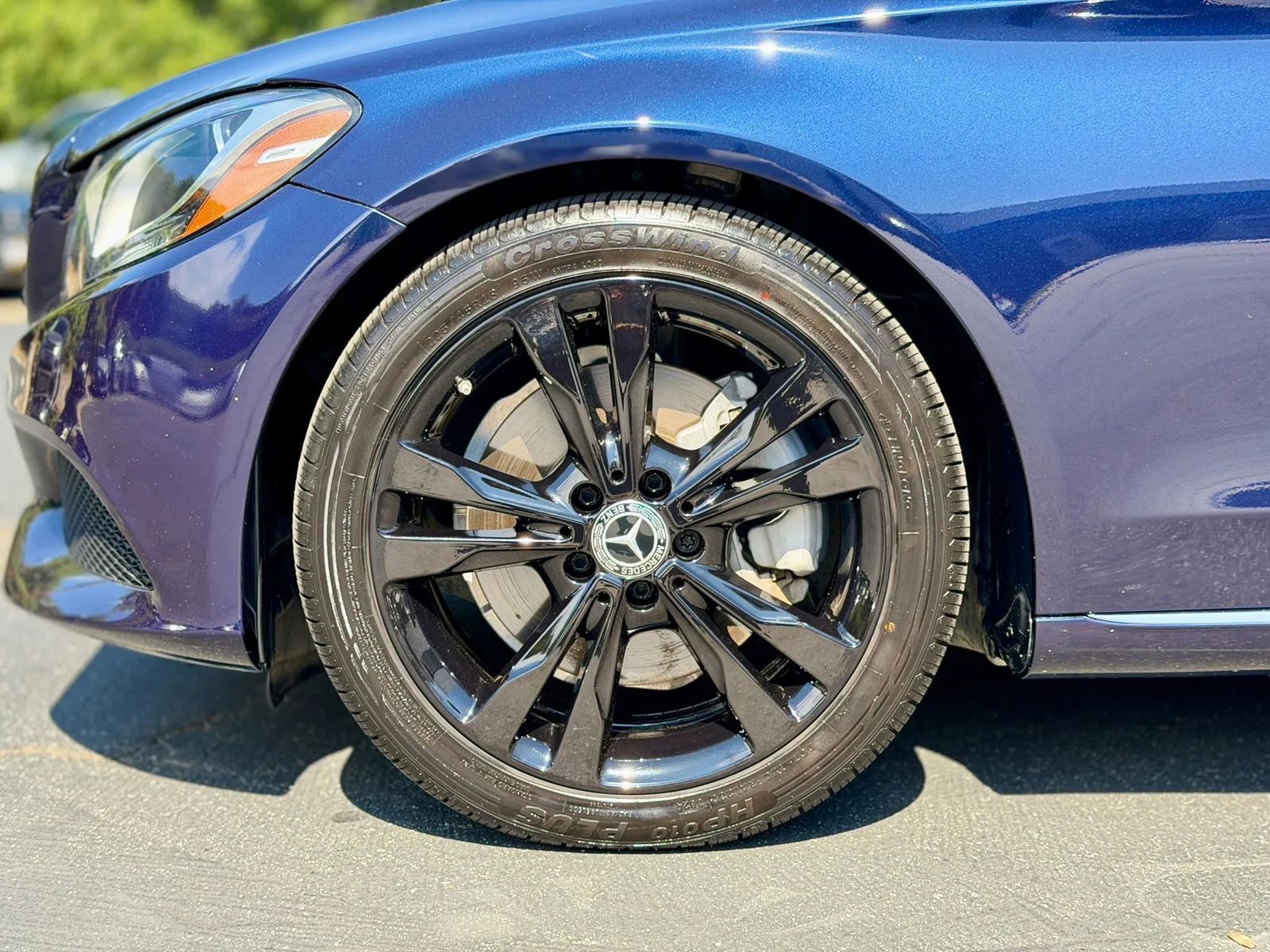 Used 2018 Mercedes-Benz C 300 Sedan w/ Premium Package image 4