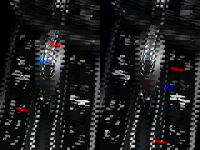 New 2026 Porsche Macan Turbo image 17