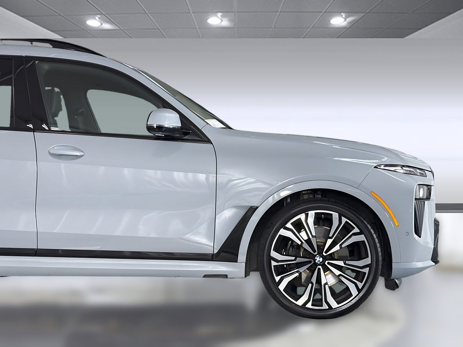 Used 2024 BMW X7 xDrive40i w/ M Sport Package AWD/4WD image 35