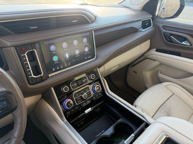 Used 2021 GMC Yukon Denali w/ Denali Premium Package RWD image 32