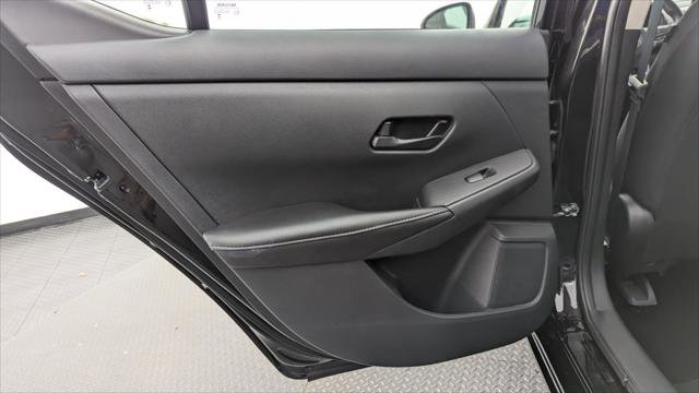 Used 2025 Nissan Sentra SV image 16