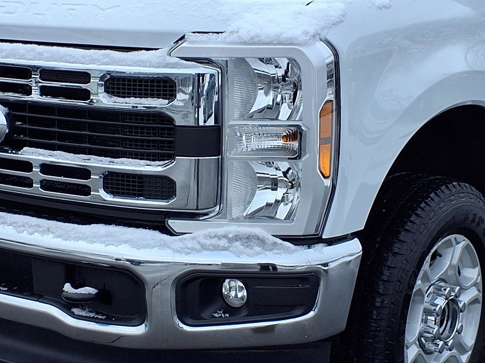 Used 2025 Ford F250 XLT image 25