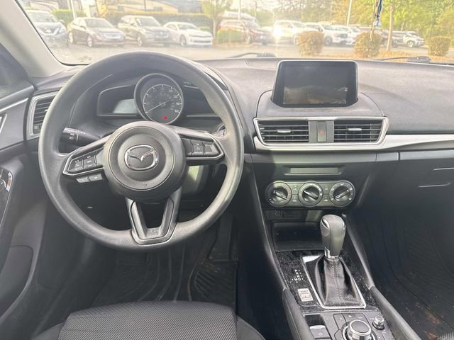 Used 2018 MAZDA MAZDA3 Sport FWD image 4