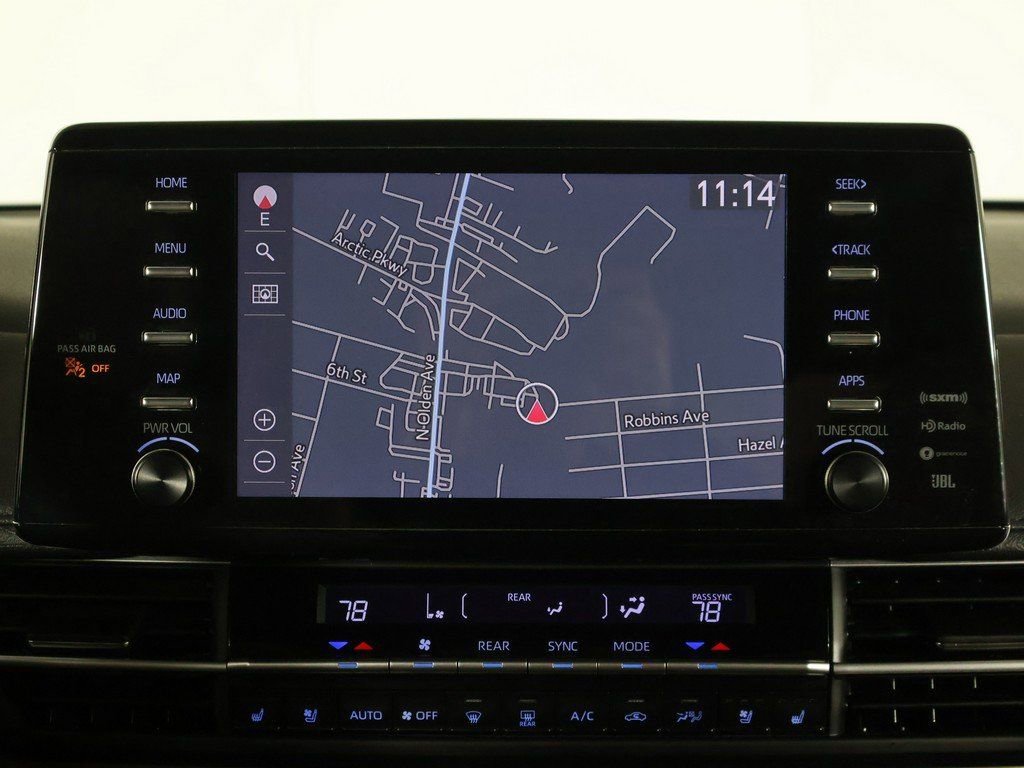 Used 2022 Toyota Sienna Limited AWD/4WD image 46