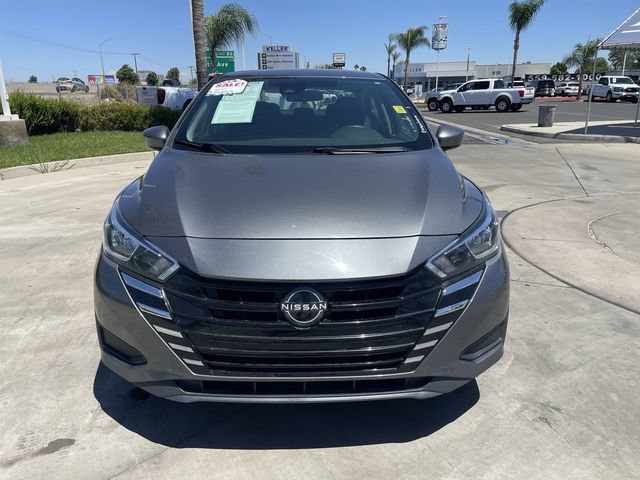 Used 2023 Nissan Versa SV FWD image 3