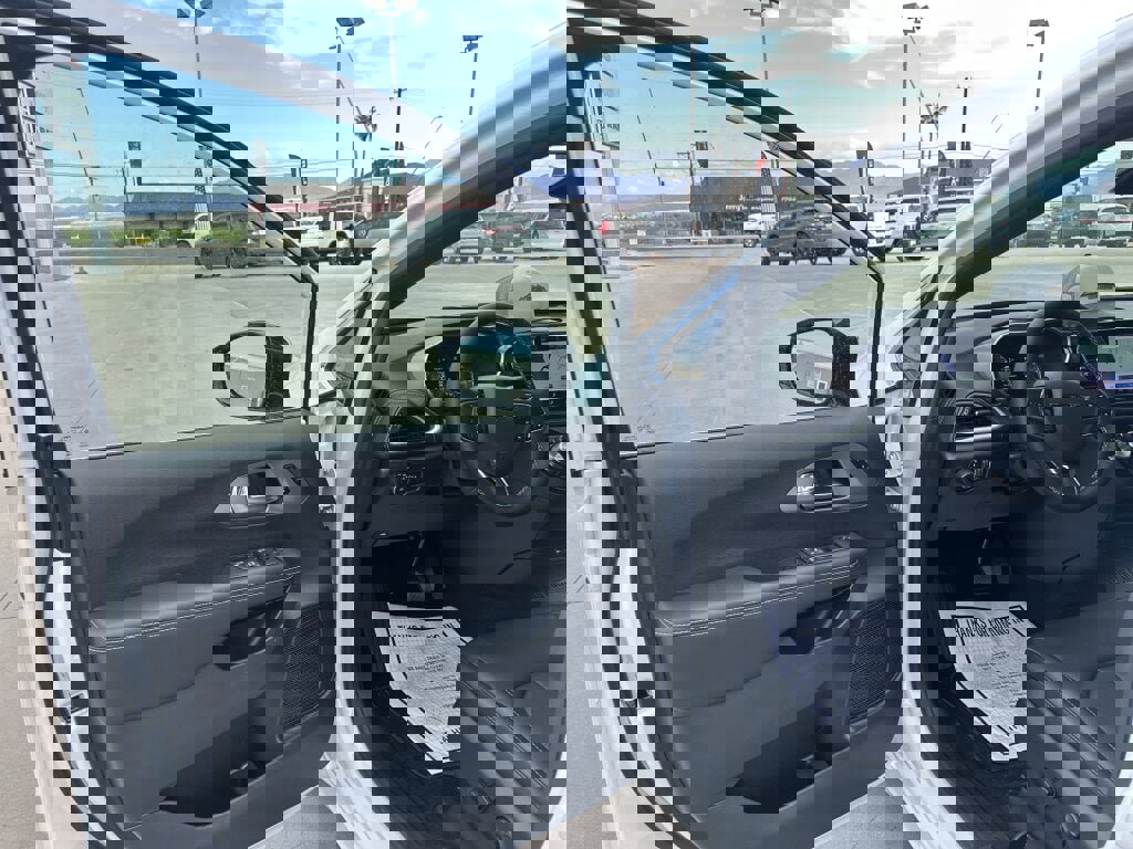 New 2026 Chrysler Pacifica Select image 13