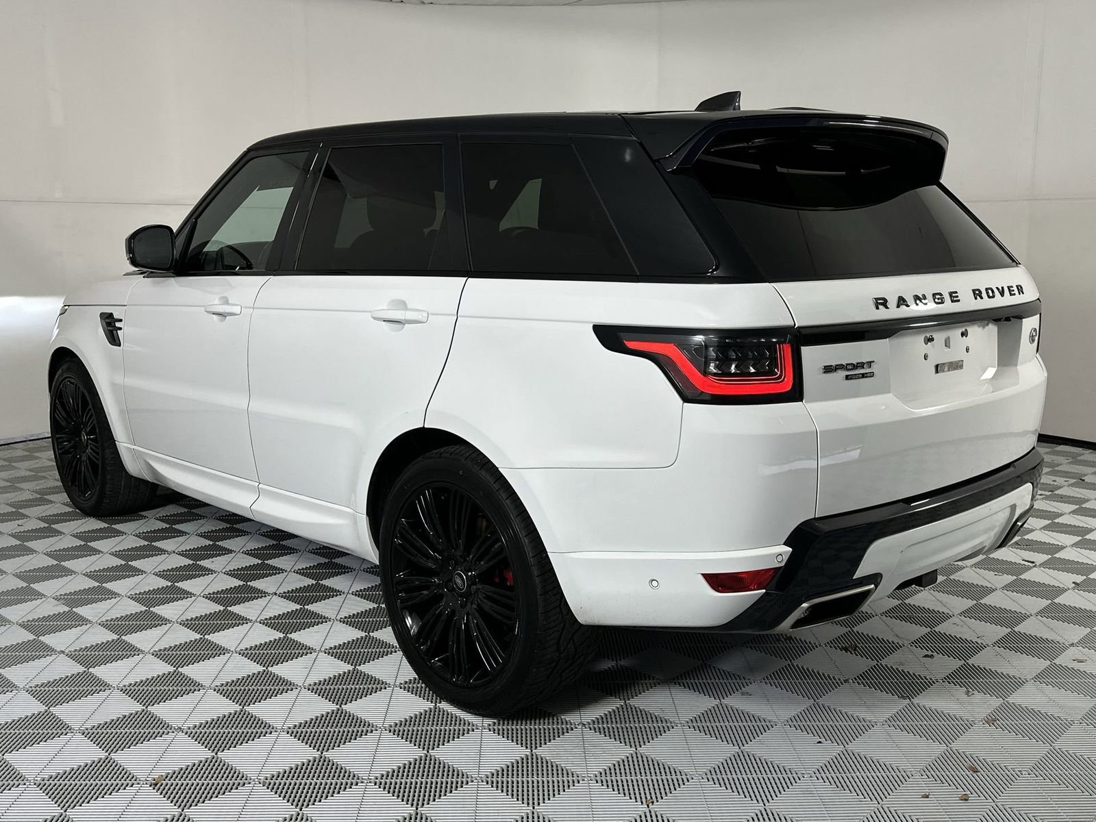 Used 2022 Land Rover Range Rover Sport HSE Dynamic AWD/4WD image 6