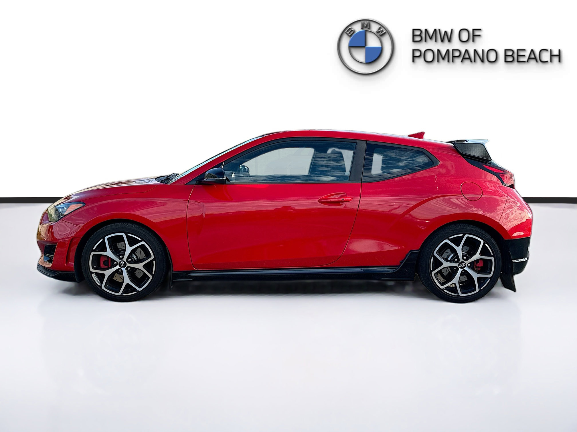 Used 2019 Hyundai Veloster N N image 4