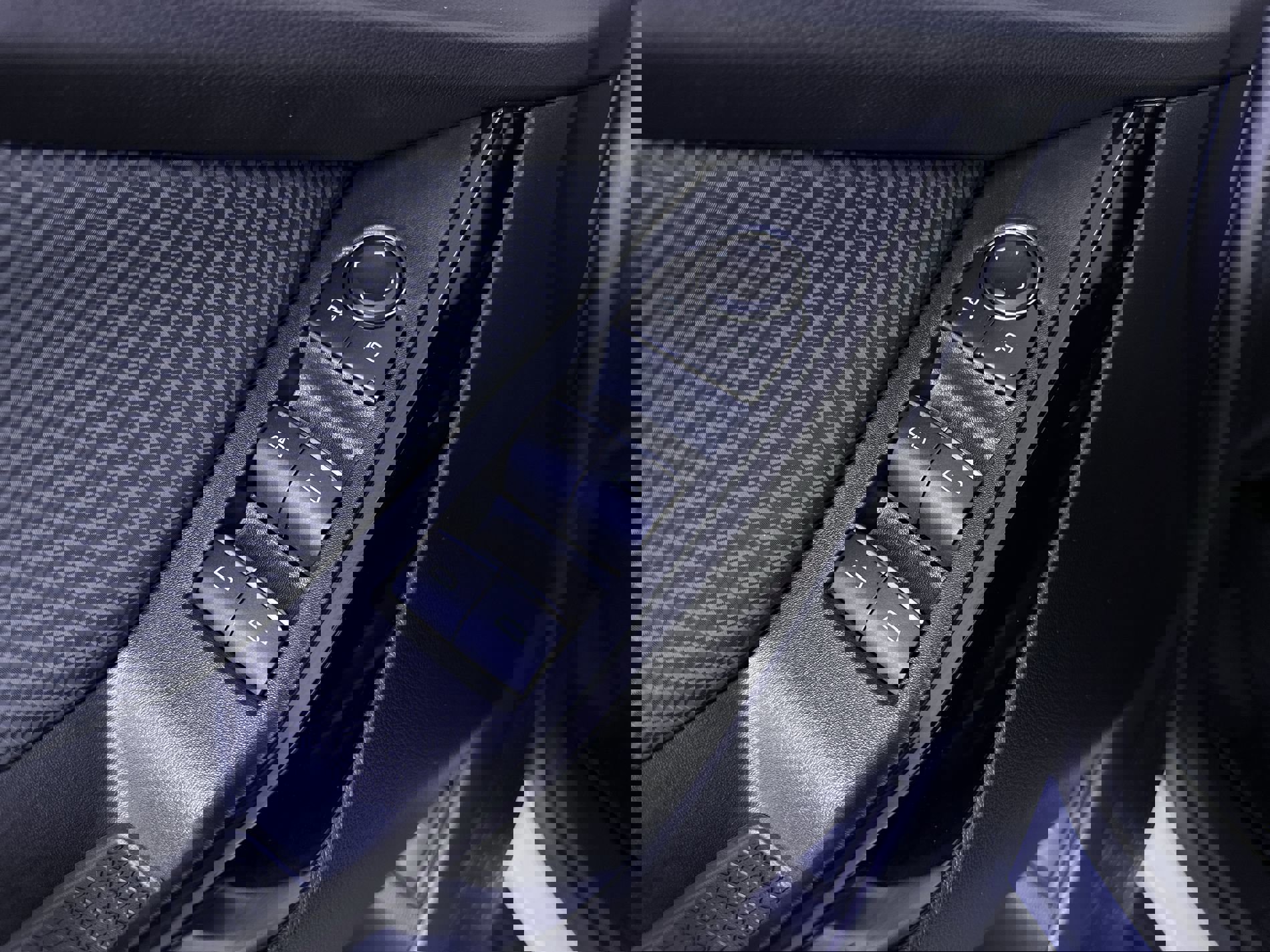 New 2026 Chevrolet Equinox RS w/ Convenience Package III image 58