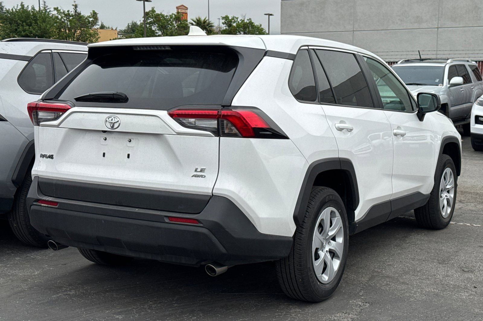 Used 2025 Toyota RAV4 LE image 5