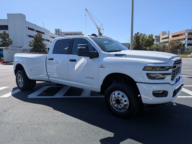 Used 2026 RAM 3500 Big Horn AWD/4WD image 1
