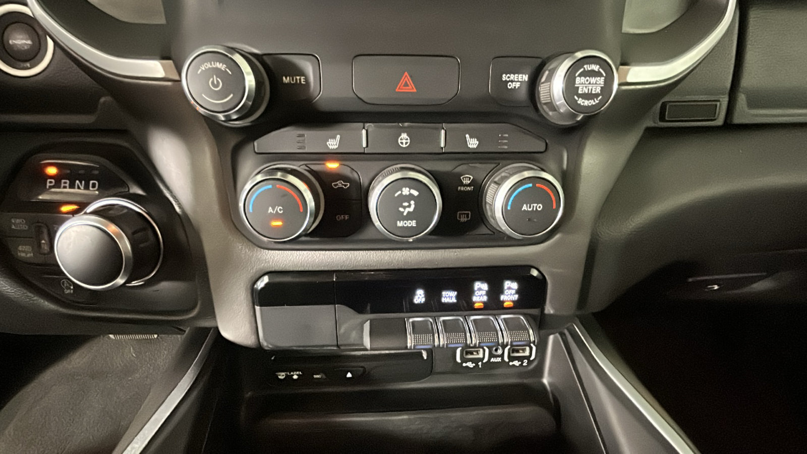 Used 2019 RAM 1500 Big Horn AWD/4WD image 25