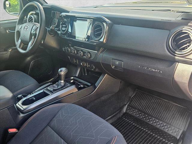 Used 2019 Toyota Tacoma TRD Sport AWD/4WD image 21
