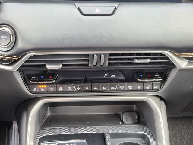 Used 2024 MAZDA CX-90 Plug-In Hybrid w/ Premium Plus image 22