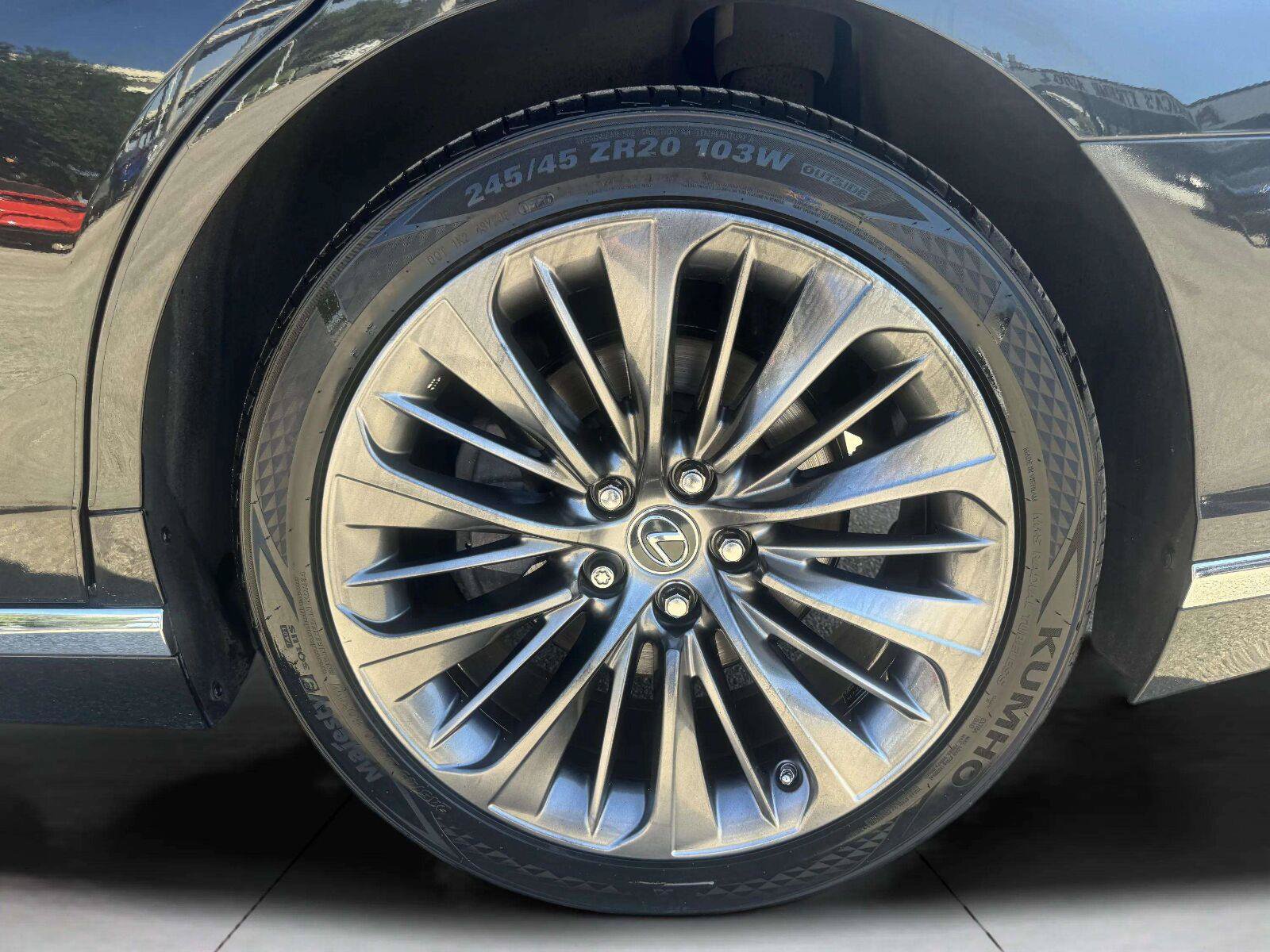 Used 2018 Lexus LS 500 AWD w/ Luxury Package image 52