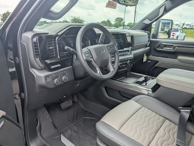 New 2026 Chevrolet Silverado 2500 ZR2 AWD/4WD image 13