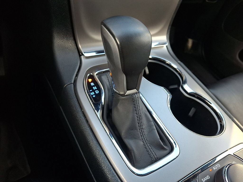 Used 2020 Jeep Grand Cherokee Limited w/ Premium Lighting Group AWD/4WD image 15