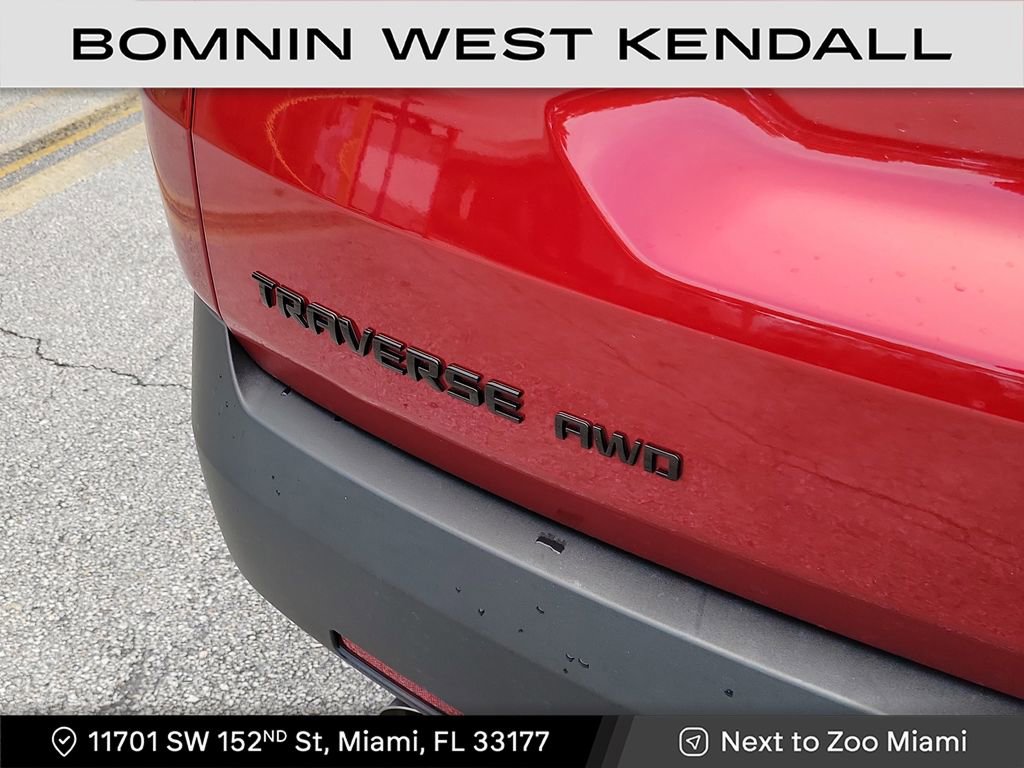 Used 2023 Chevrolet Traverse RS image 6
