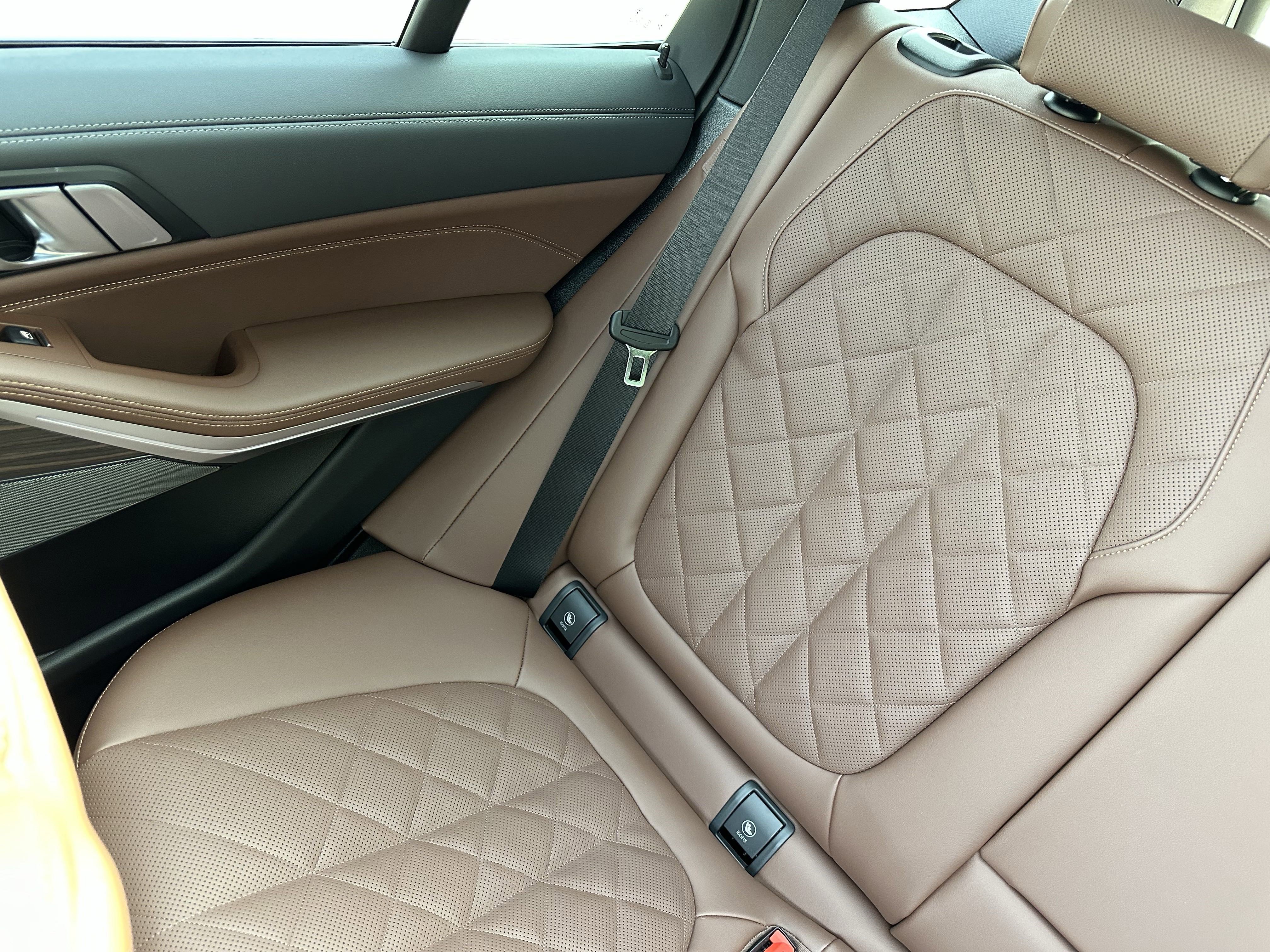 New 2026 BMW X5 xDrive50e w/ M Sport Package image 17