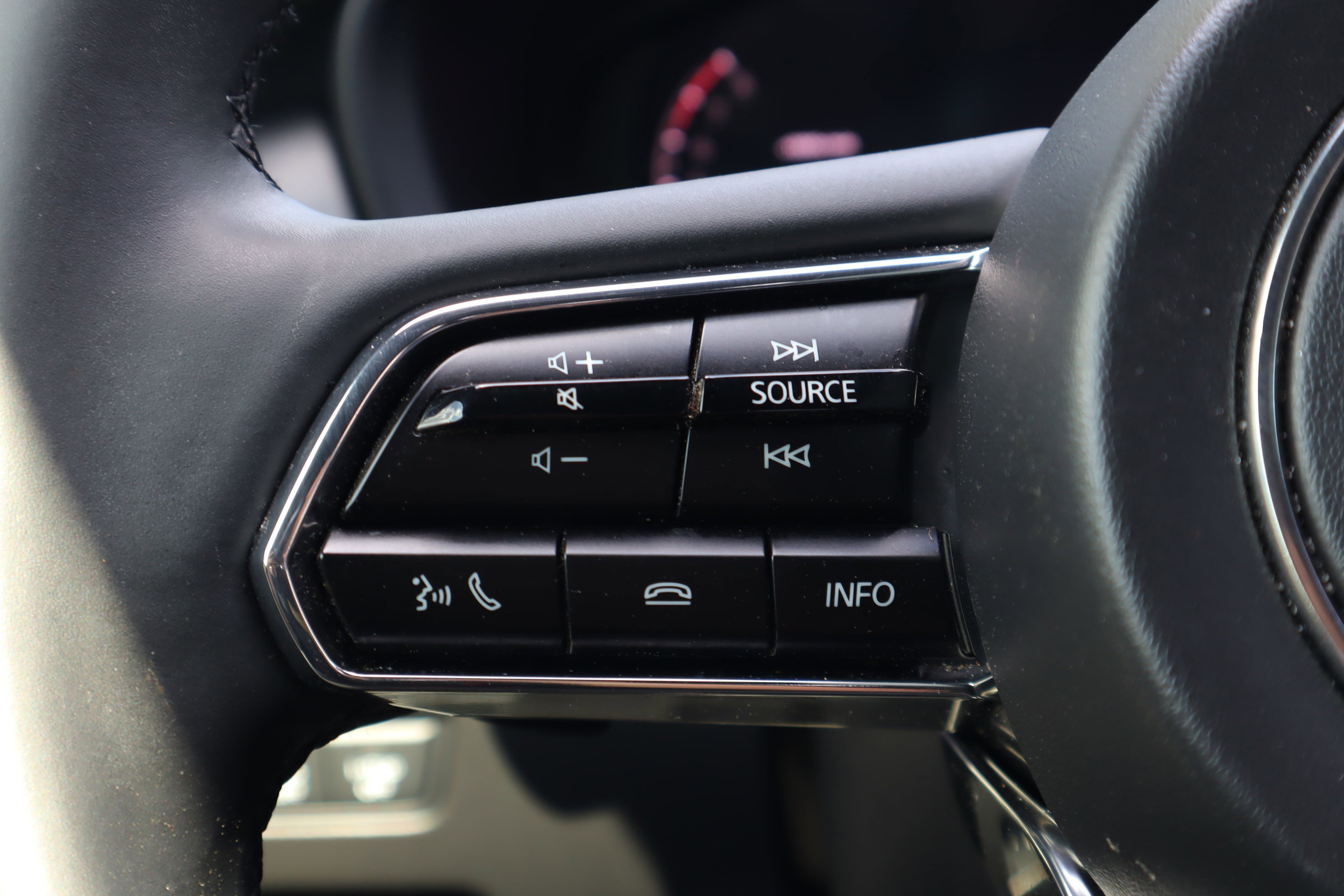 Certified 2024 MAZDA CX-90 3.3 Turbo w/ Premium Plus Pkg image 19