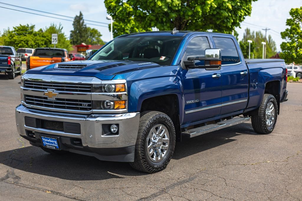 Used 2019 Chevrolet Silverado 2500 LTZ w/ Duramax Plus Package AWD/4WD image 4