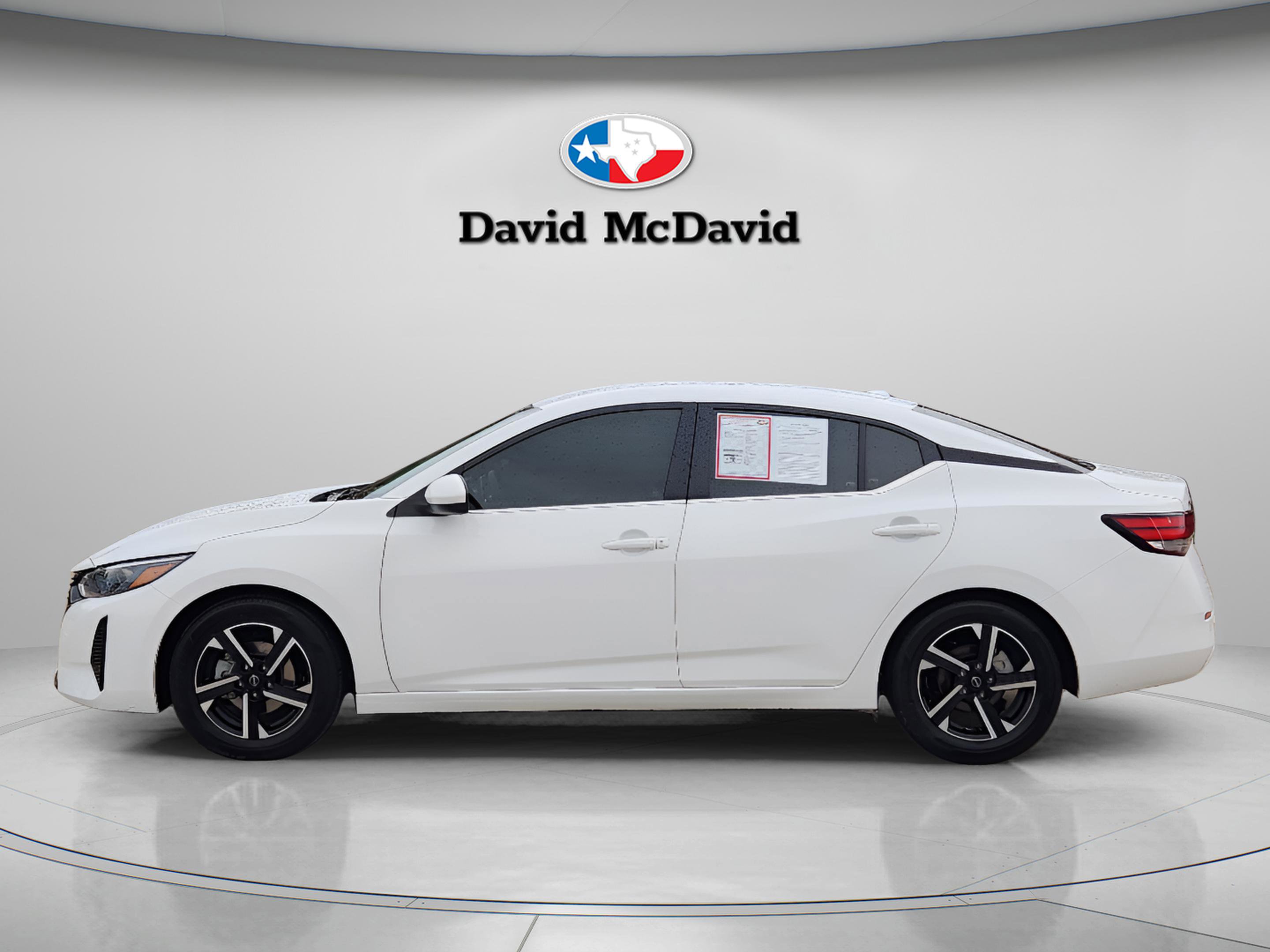 Used 2024 Nissan Sentra SV image 2