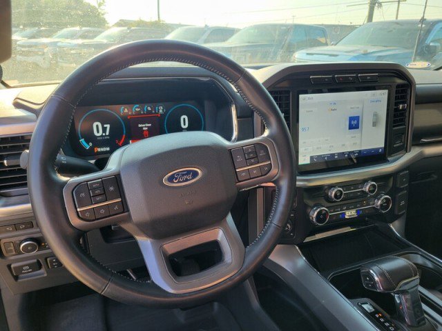 Used 2022 Ford F150 Lariat image 15