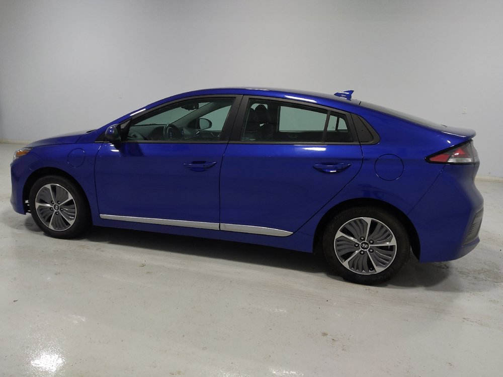 Used 2021 Hyundai Ioniq SE image 3