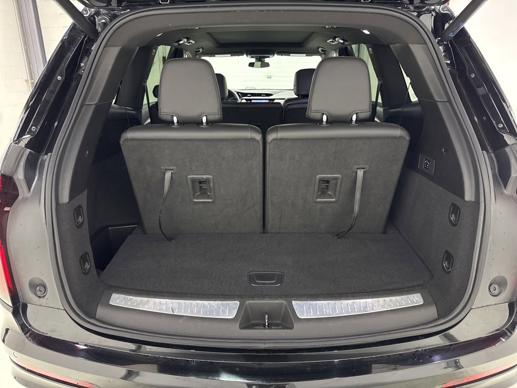Used 2023 Cadillac XT6 Luxury image 31