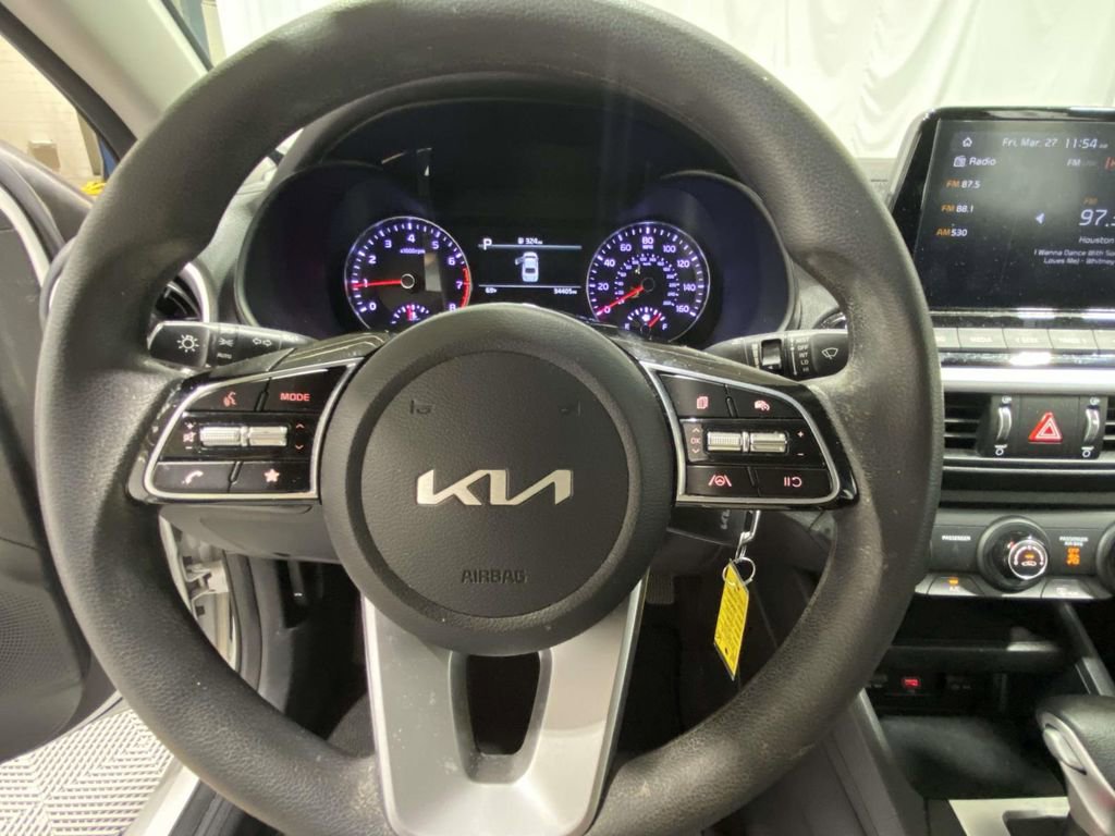 Used 2023 Kia Forte LXS image 19