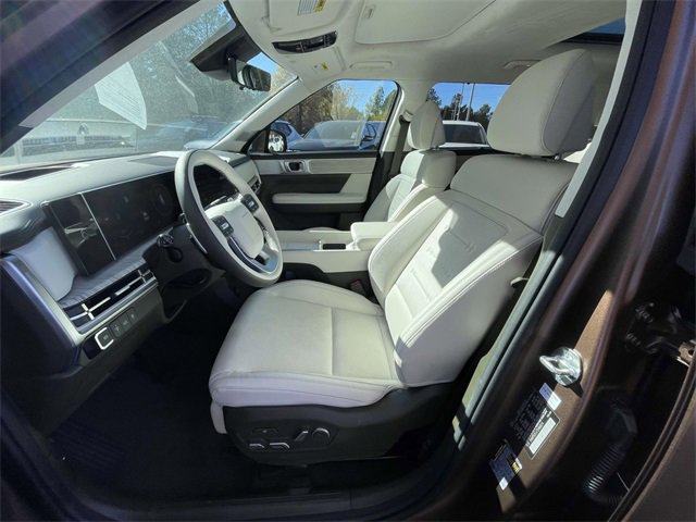 Used 2025 Hyundai Santa Fe Calligraphy image 12