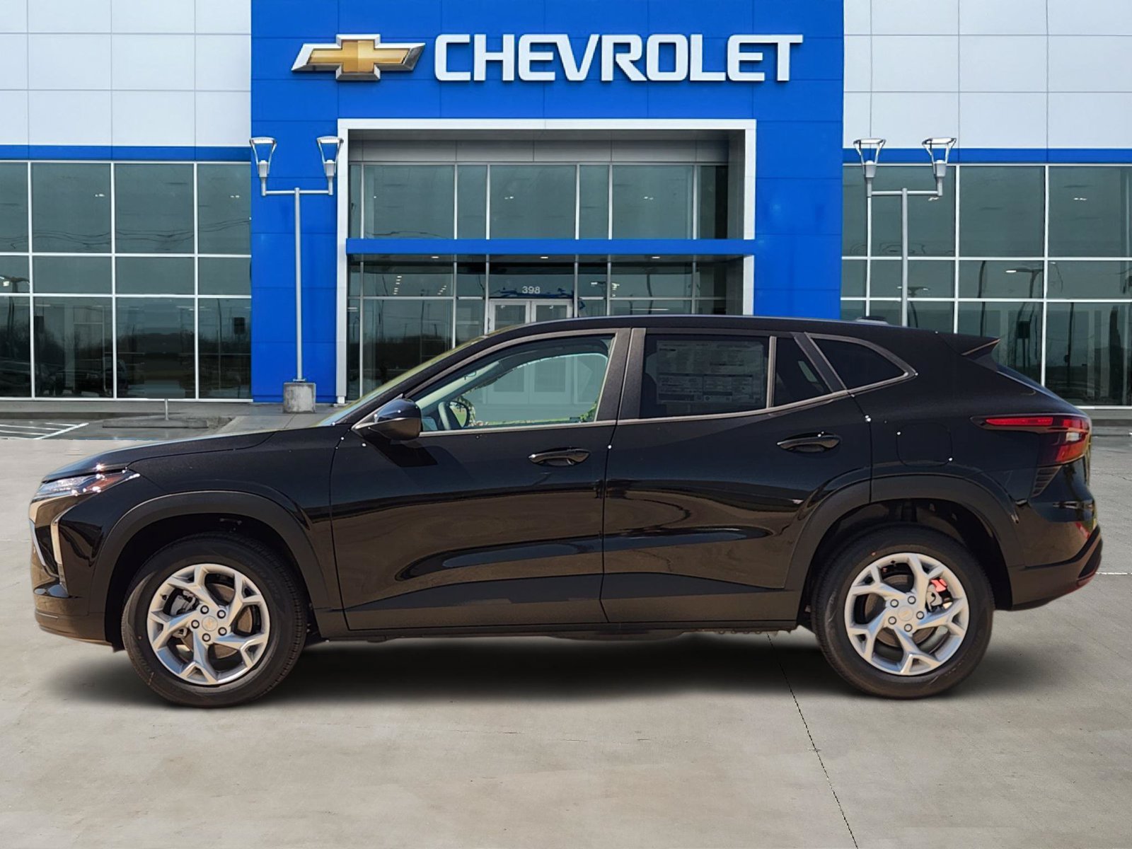 New 2026 Chevrolet Trax LS w/ LS Convenience Package FWD image 3