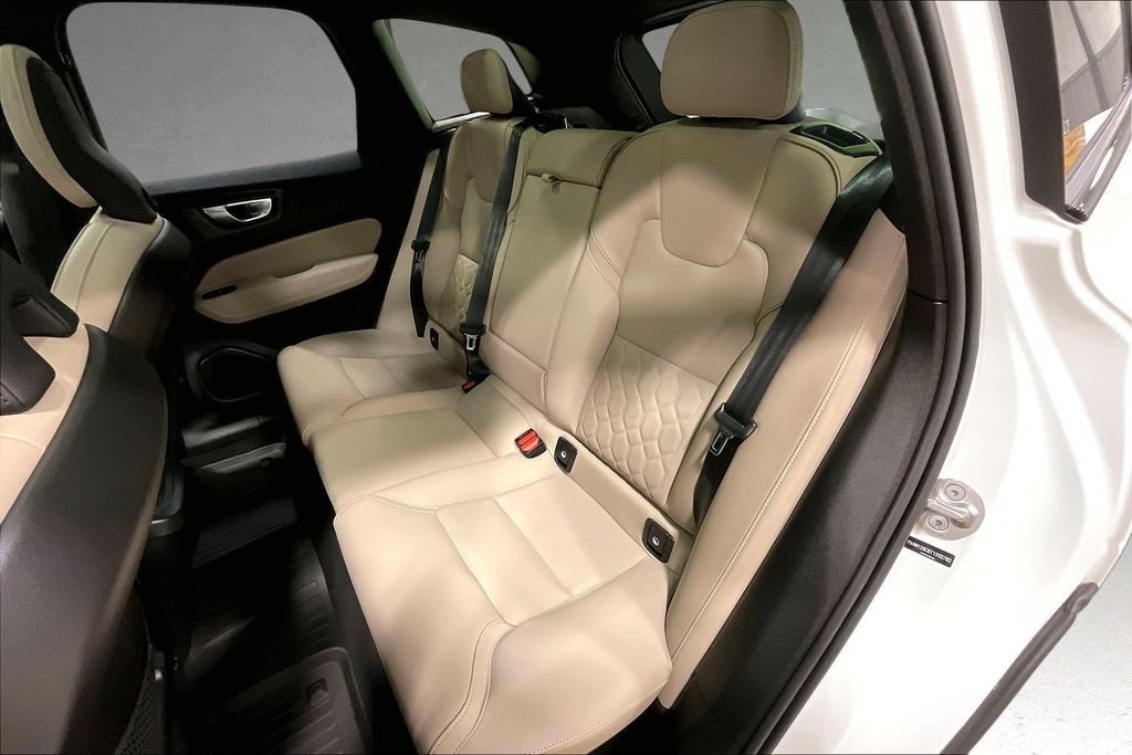Certified 2026 Volvo XC60 B5 Plus w/ Protection Package Premier AWD/4WD image 21
