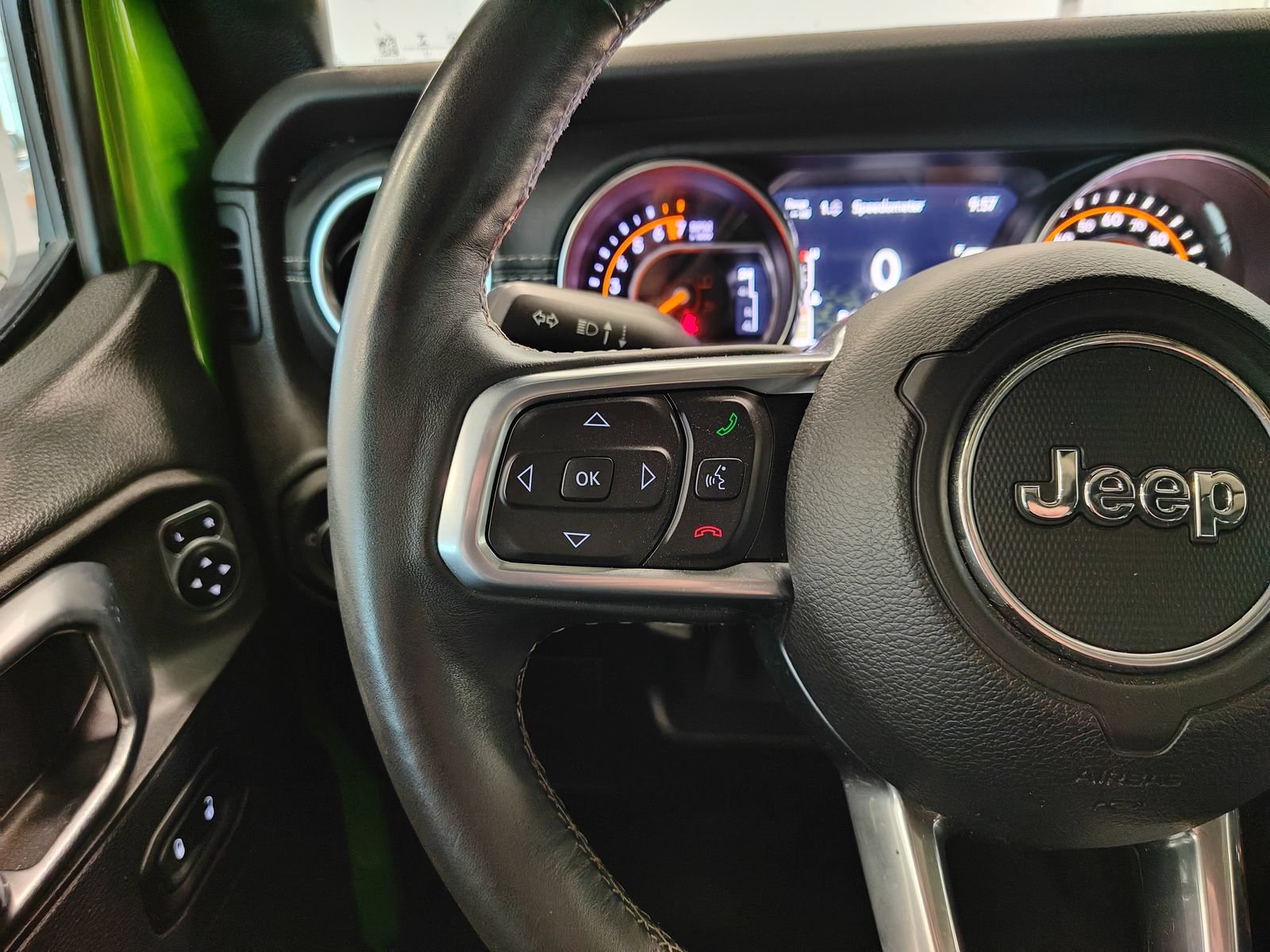 Used 2019 Jeep Wrangler Unlimited Sahara AWD/4WD image 11