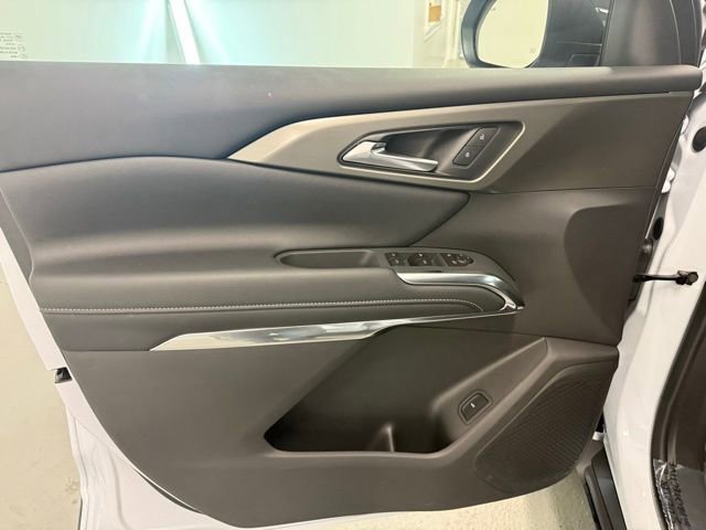 New 2026 Chevrolet Traverse LT w/ Driver Confidence Package FWD image 14