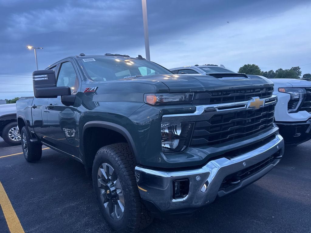 New 2026 Chevrolet Silverado 2500 LT w/ Safety Package AWD/4WD image 3