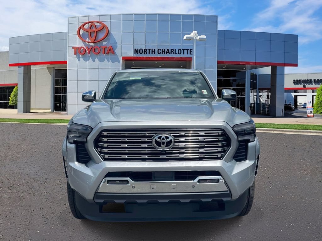 Used 2025 Toyota Tacoma Limited AWD/4WD image 3