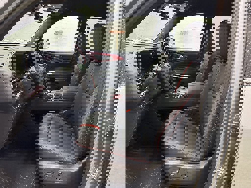 New 2026 Chevrolet Traverse RS image 9